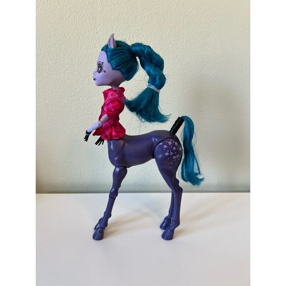 Monster High Doll Avea Trotter Freaky Fusion Collection 2013 - Picture 4 of 5